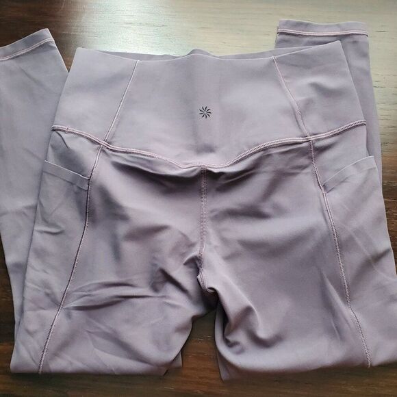Cutie Lavender Salutation Stash 7/8 Tight Leggings -M - Picture 1 of 5